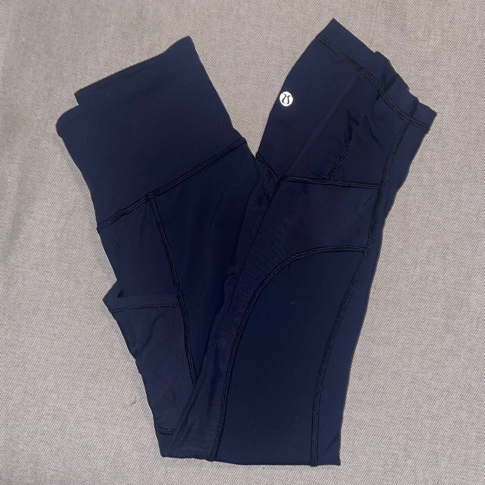 Lululemon - mesh legging